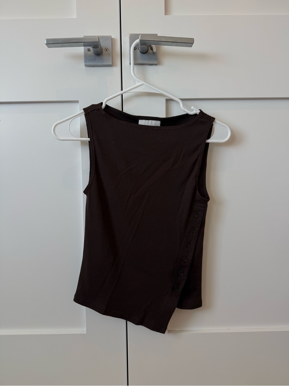 Sleeveless Button Slash Top - Brown